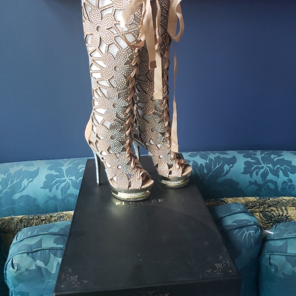 SOLD Pleaser Day & Night heels - Picture 12 of 12